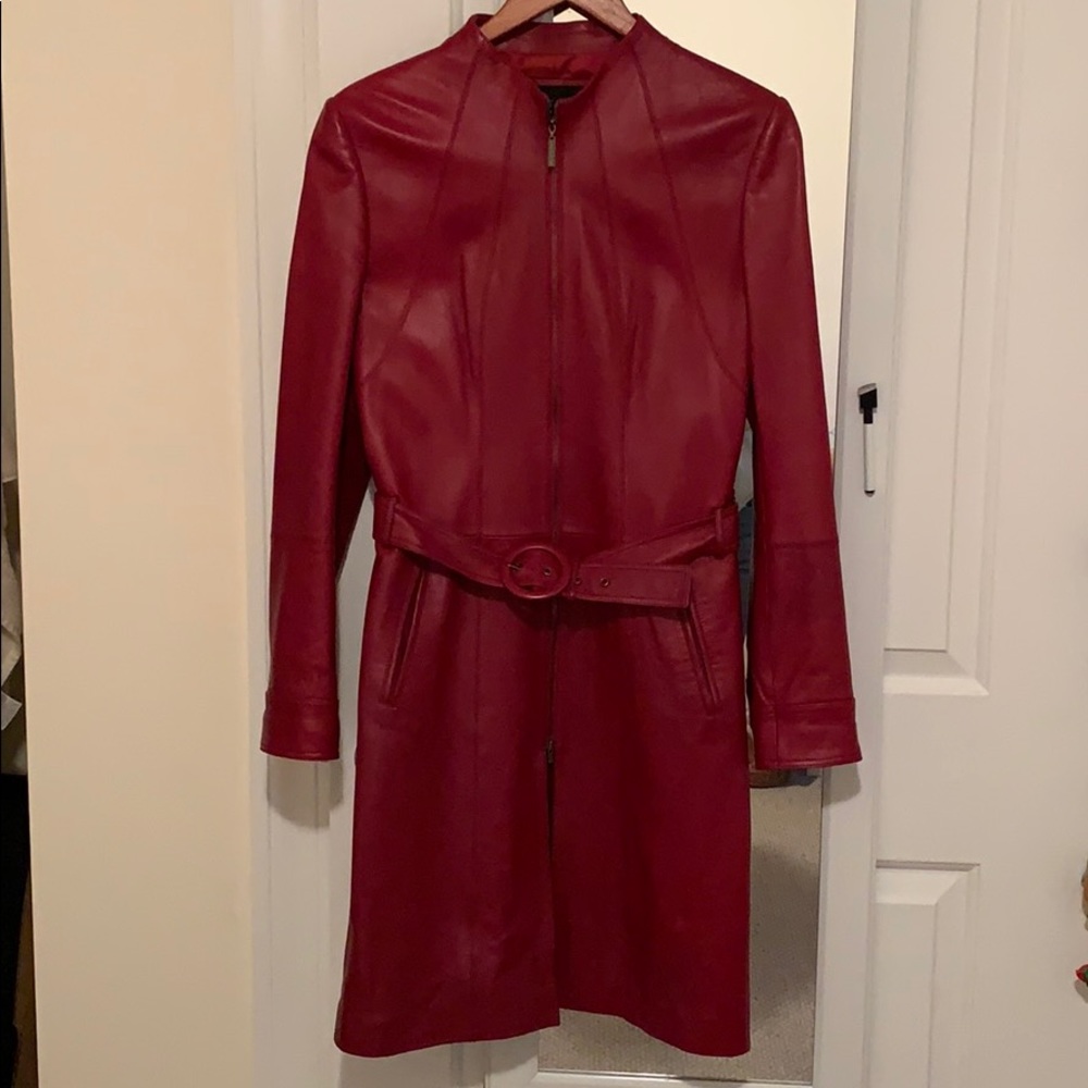 Leather Trench Coat size 44 Italy great condition